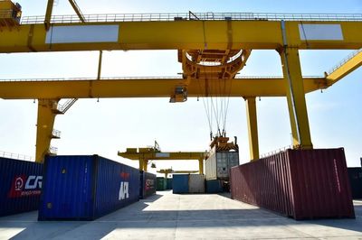 突破1000萬(wàn)噸!新疆鐵路國(guó)境站進(jìn)出口過(guò)貨增長(zhǎng)顯著