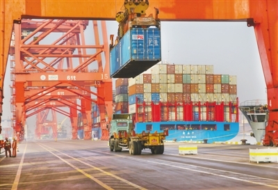 為世界經(jīng)濟(jì)復(fù)蘇和發(fā)展提供更大動(dòng)力(外媒看中國(guó))