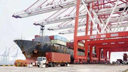 天津港接卸今年以來(lái)最大一批北京冬奧會(huì)物資